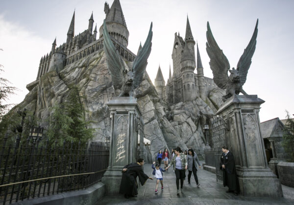 entrance to hogwarts castle at wizarding world of harry potter, universal studios hollywood